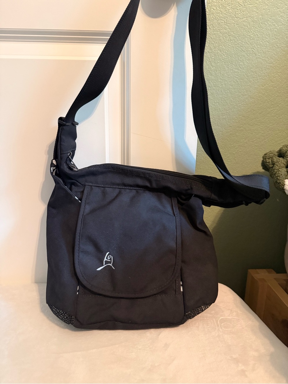 Black Crossbody Shoulder Bag with Front Flap